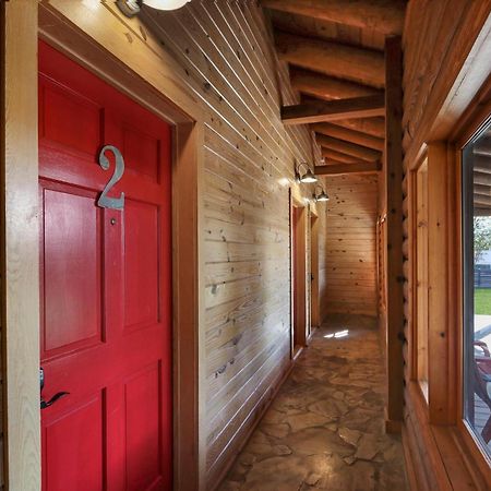 Wimberley Log Cabins Resort And Suites- Unit 2 Exterior photo